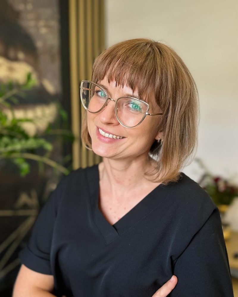dr Izabela Biedka-Grochowina w salonie Esencja Piękności